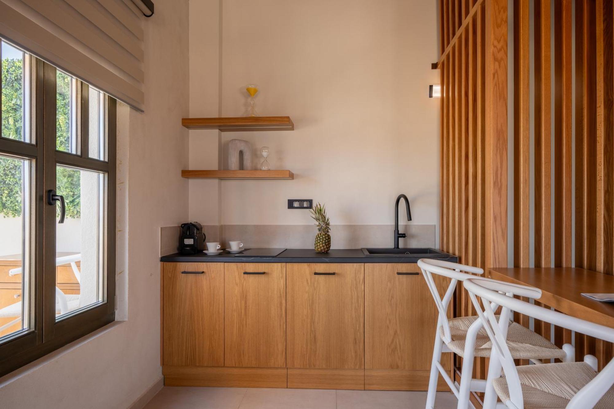 Rettimo Suites, Experience Luxury In The Heart Of Rethymno Exterior photo