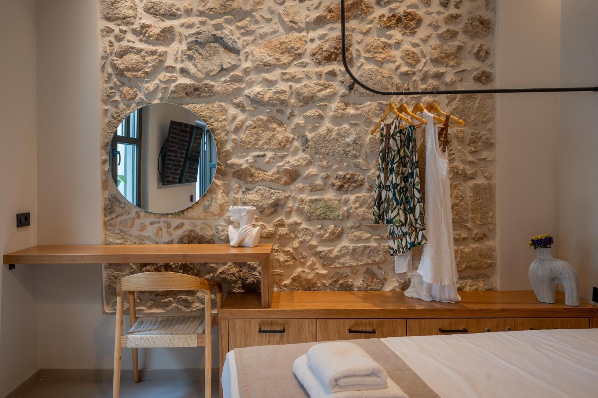Rettimo Suites, Experience Luxury In The Heart Of Rethymno Exterior photo
